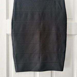 Romeo & Juliet Couture Classic Black Pencil Skirt